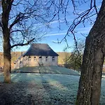Penzion Domaine Du Chateau De Haltinne-maison Du Jardinier