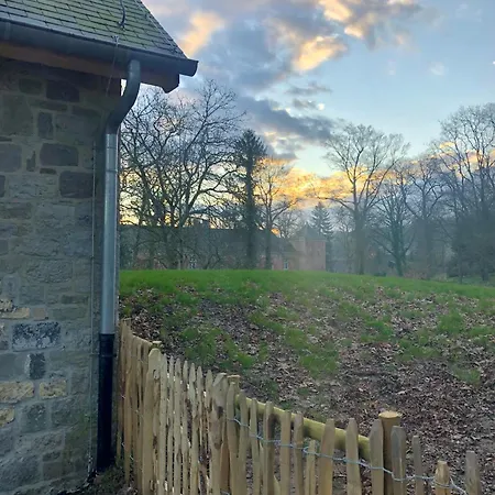 Domaine Du Chateau De Haltinne-maison Du Jardinier بيت ضيافة 4*