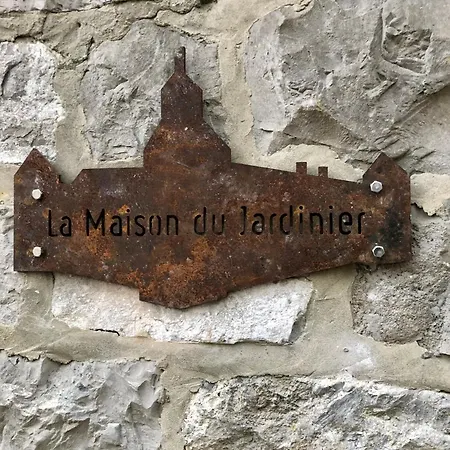 Domaine Du Chateau De Haltinne-maison Du Jardinier Guest house Gesves