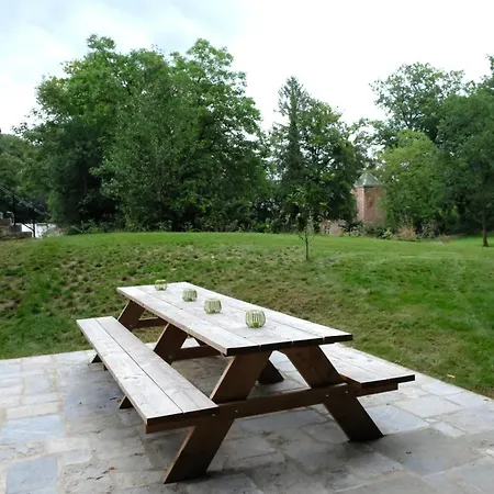 بيت ضيافة Domaine Du Chateau De Haltinne-maison Du Jardinier 4*