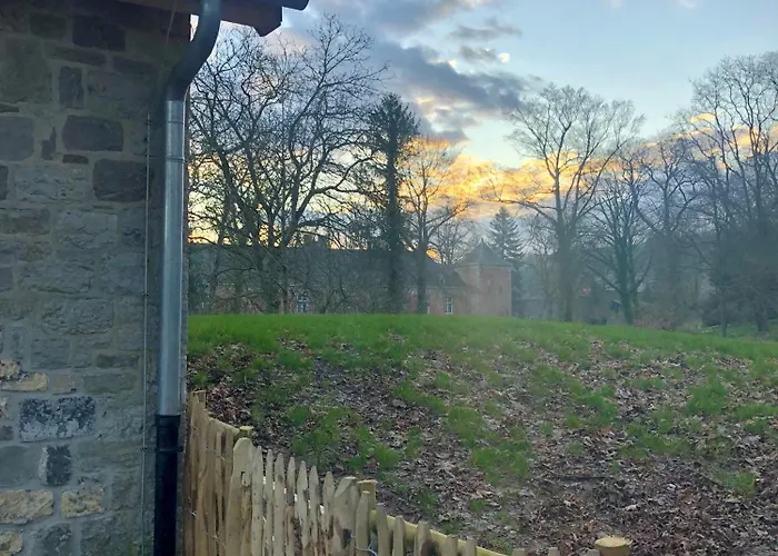 Domaine Du Chateau De Haltinne-maison Du Jardinier بيت ضيافة 4*